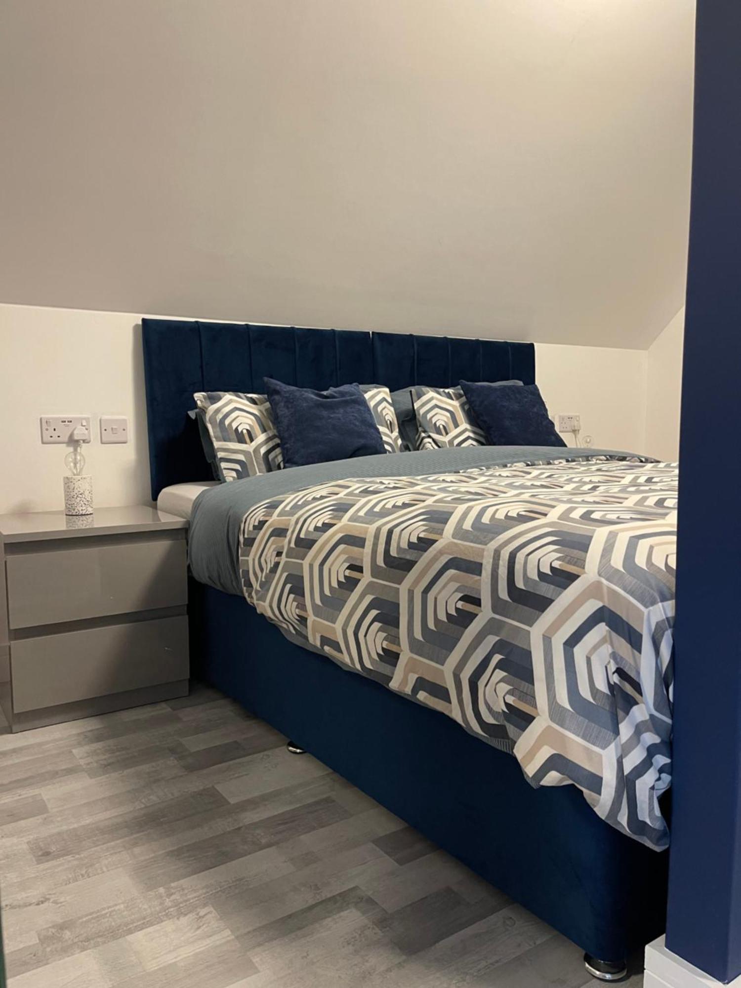 Lochside Loft - Self Catering Apartment For 2 In A Great Location For Inverness Airport And Both Cabot Highlands & Nairn Golf Courses Luaran gambar
