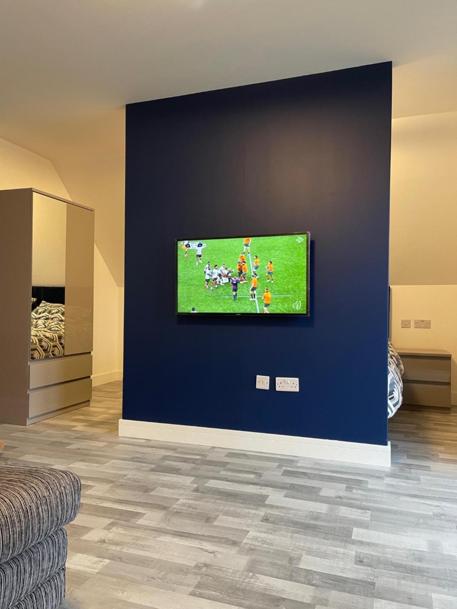 Lochside Loft - Self Catering Apartment For 2 In A Great Location For Inverness Airport And Both Cabot Highlands & Nairn Golf Courses Luaran gambar